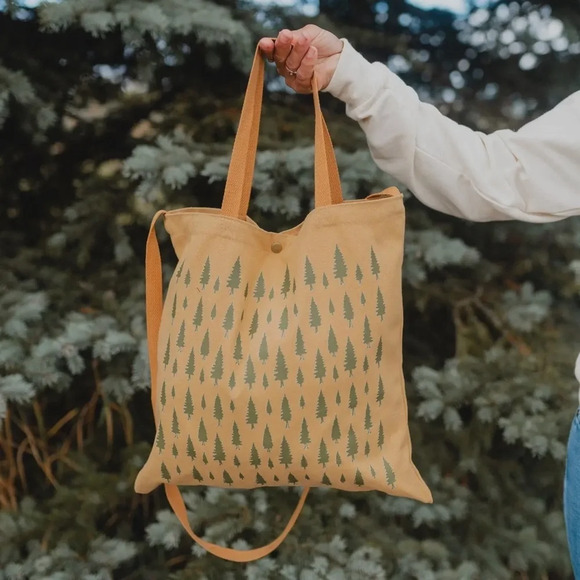 Montana Scene Handbags - Pine Tree Tote Bag (NWT)